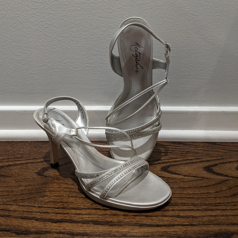 Strappy Silver Metallic Heels with Rhinestones 8